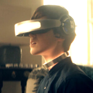 Jocasta wearing his VR headset
